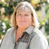 Contact Shellie Eubanks-Highet