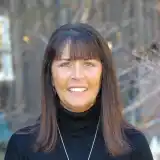 Contact Leanna Stellman